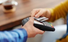 _104871733_contactless-payments1.jpg